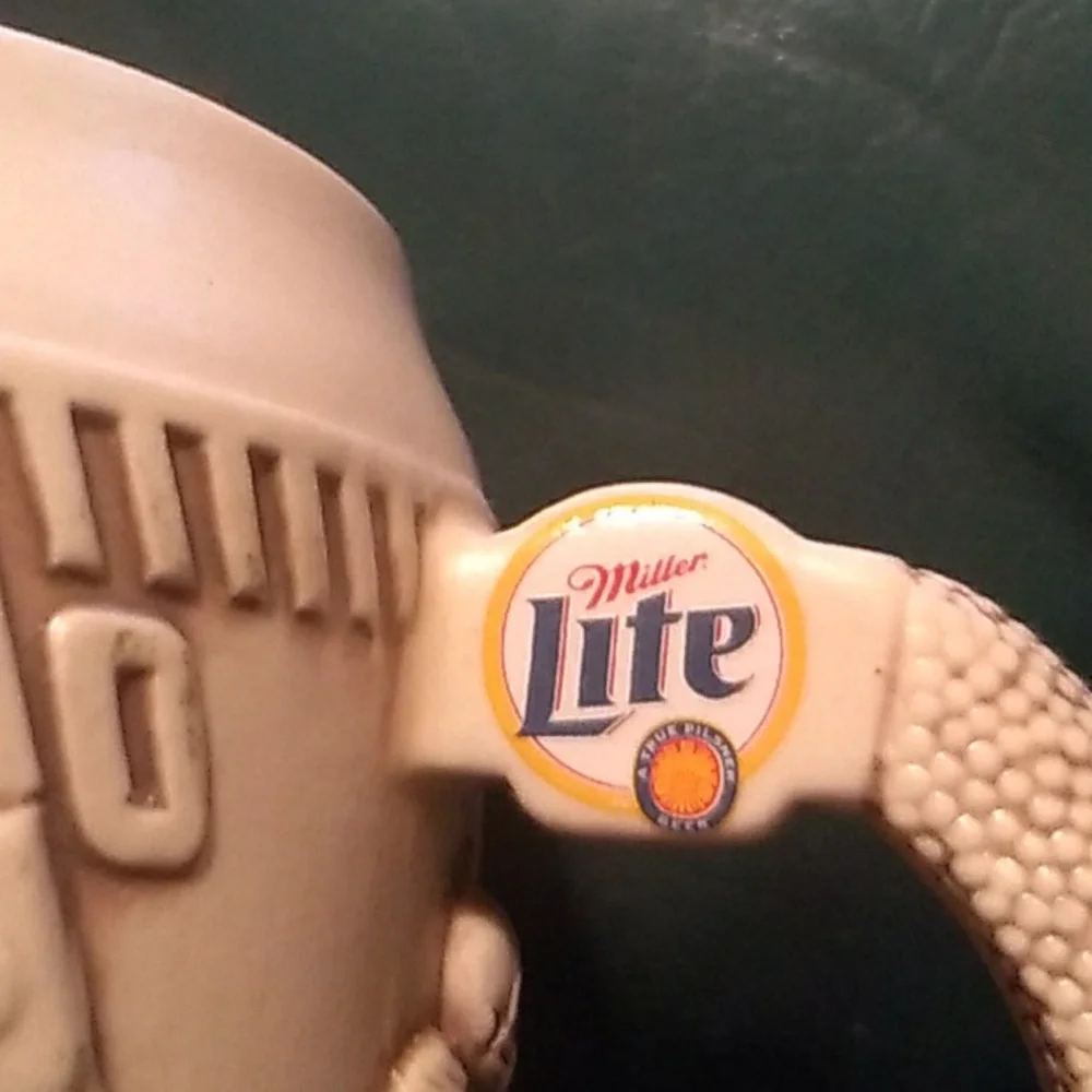 🏈 Miller-lite 3D Minnesota Vikings Stein Mug